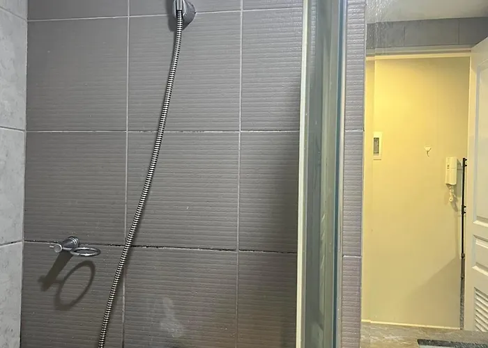 Monarch Parksuites 1bedroom With Free Pool Access